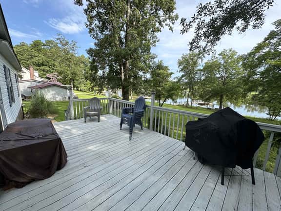 Saluda Lake Escape
